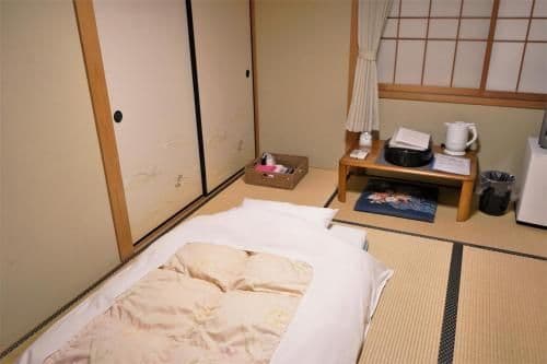 Single Room with Private Bathroom - Non-Smoking