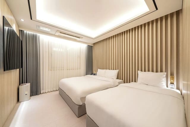 Royal Suite [Free Semi Buffet Breakfast (Sun~Thu for 2 PAX / Fri~Sat & Public Holiday for 1 PAX)]