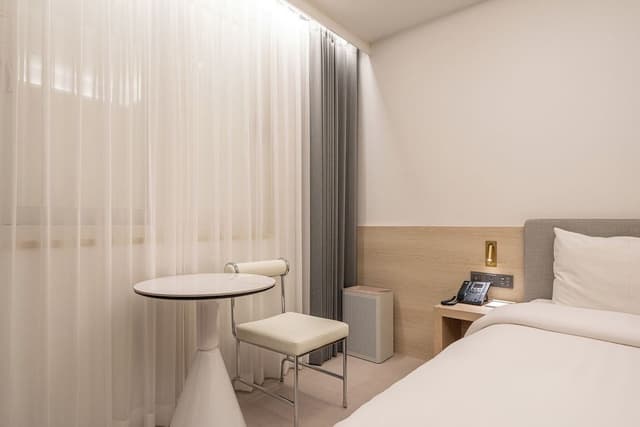 Double Room [Free Semi Buffet Breakfast (Sun~Thu for 2 PAX / Fri~Sat & Public Holiday for 1 PAX)]