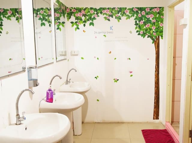 Private Dormitory room 8 adults
