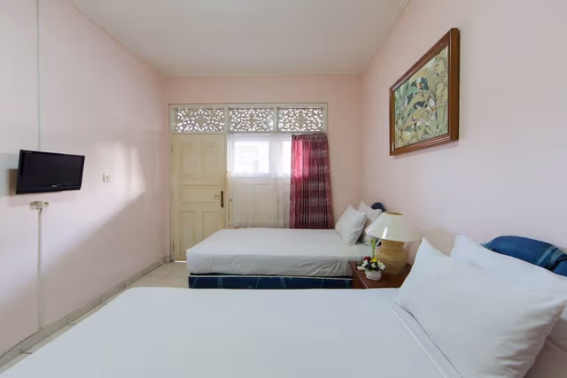 Standard Twin Room