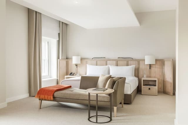 Suite (Como)