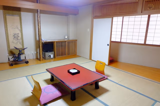 Japanese Style Room (For 3 People)