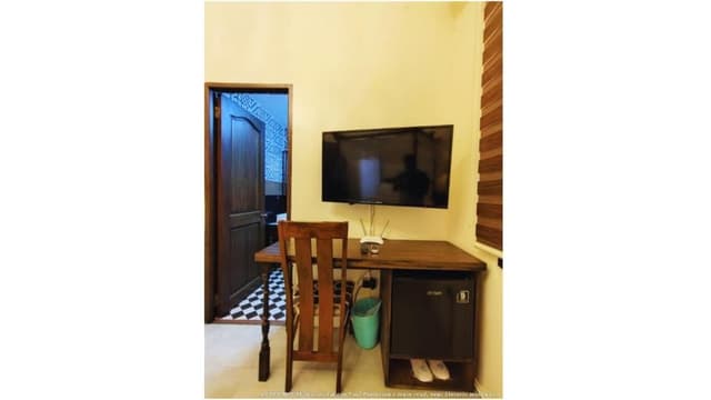Deluxe Queen Room - Annex B