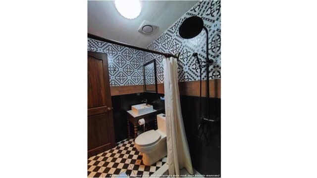 Deluxe Queen Room - Annex B