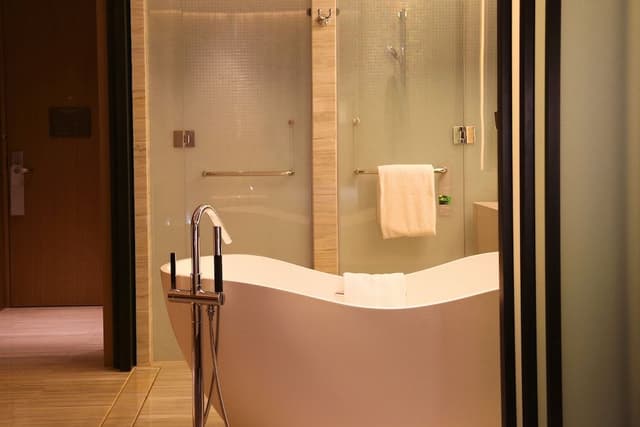 Premium Room, 1 King Bed, Lake View