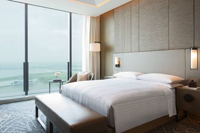 Executive Room, 1 King Bed, Executive Level