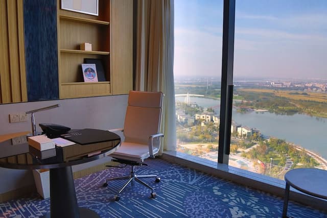 Premium Room, 1 King Bed, Lake View
