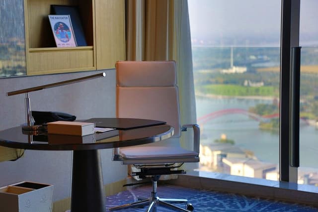 Premium Room, 1 King Bed, Lake View