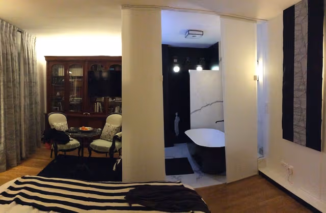 Suite, 1 Bedroom (L'Atelier de Rochegrosse)