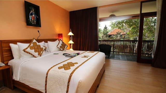 Temple View Suite