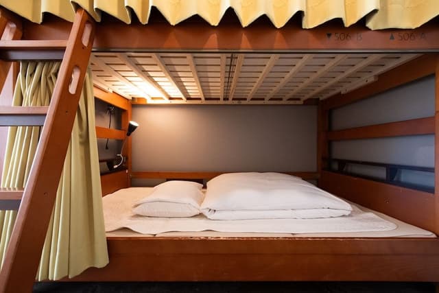 Private Room for 5