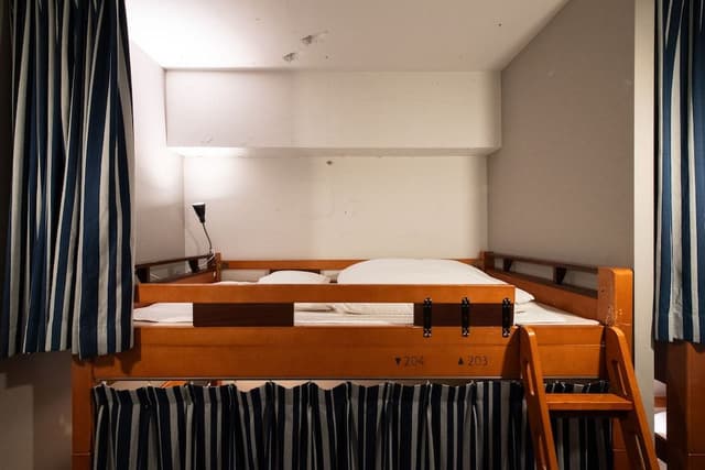 Dorm 6 Beds, Male Only