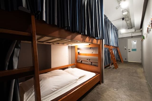 Dorm 6 Beds, Male Only