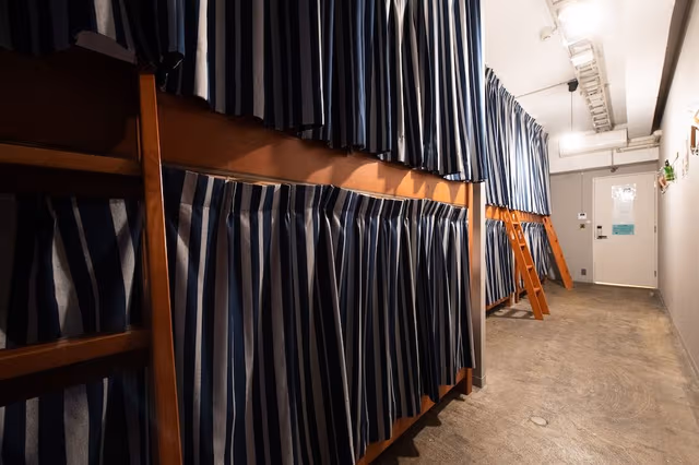 Dorm 6 Beds, Male Only