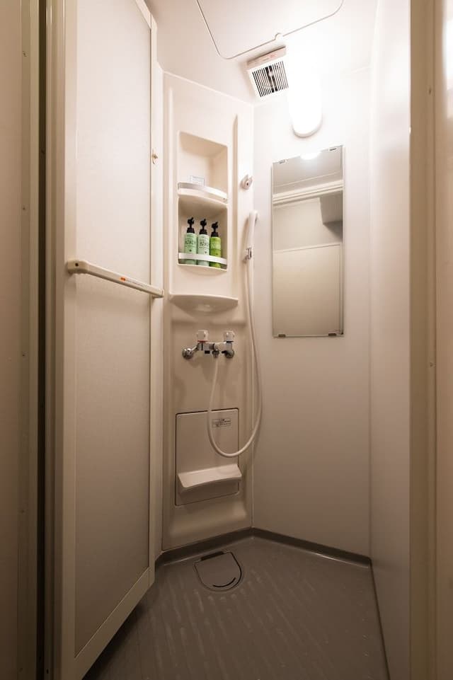 Dorm 6 Beds, Male Only