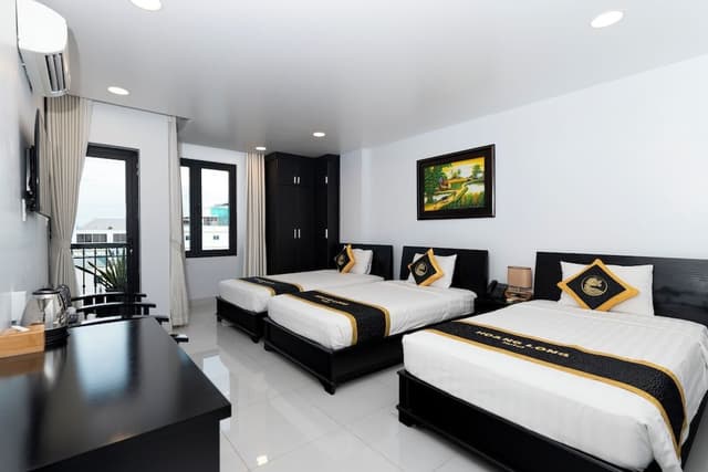 Deluxe Triple Room
