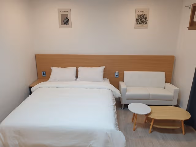 Deluxe Room, 1 Double Bed, Non Smoking, Kitchenette (B-TYPE, 1 Double Bed, 2 people)