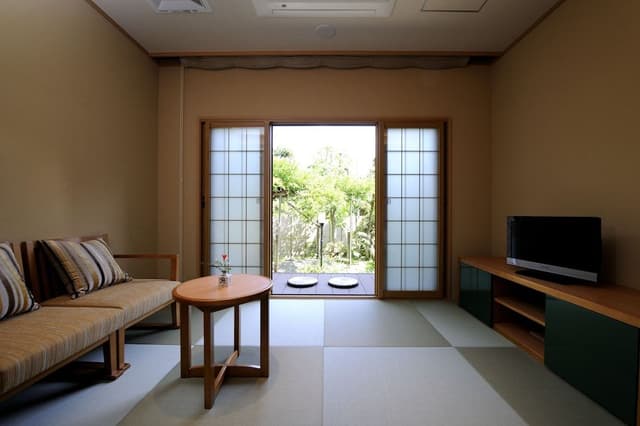 [Sumire] Japanese Style Room, 10 Tatami Mat, 2 Single Beds, Non Smoking