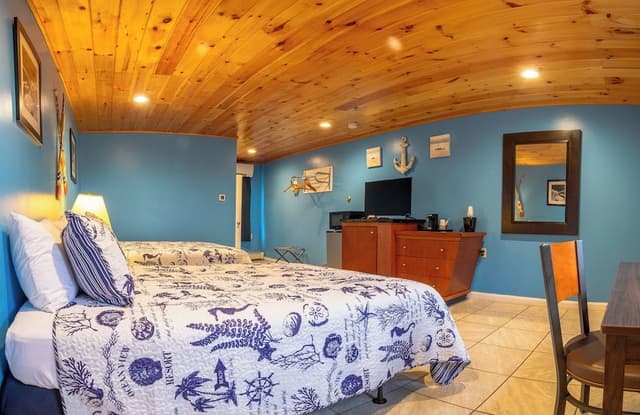 Standard Room, 2 Queen Beds, Refrigerator & Microwave