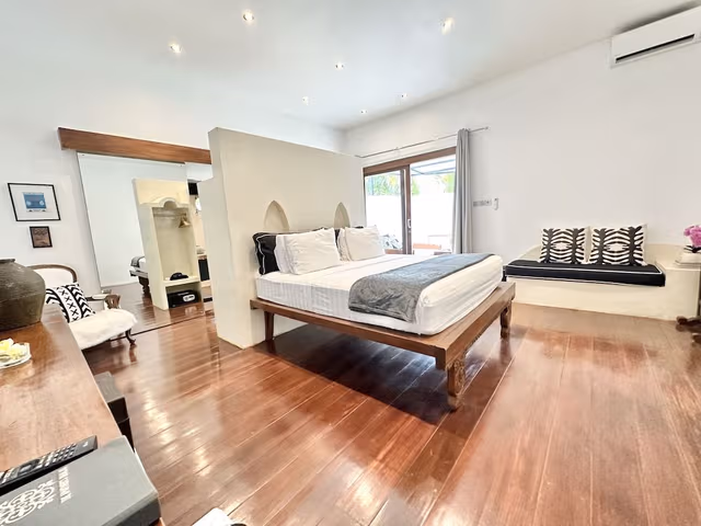 Grand Deluxe Room with Terrace