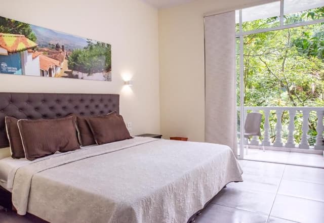 Deluxe Doble con Balcon