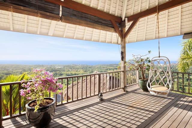 Raja - Five Bedroom Pool Villa with Ocean View
