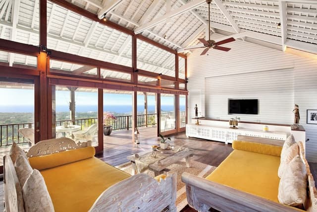 Raja - Five Bedroom Pool Villa with Ocean View