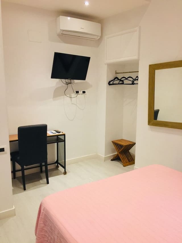 Economy Double Room, 1 Double Bed