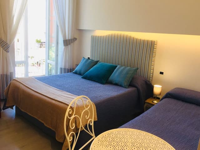 Junior Quadruple Room, City View