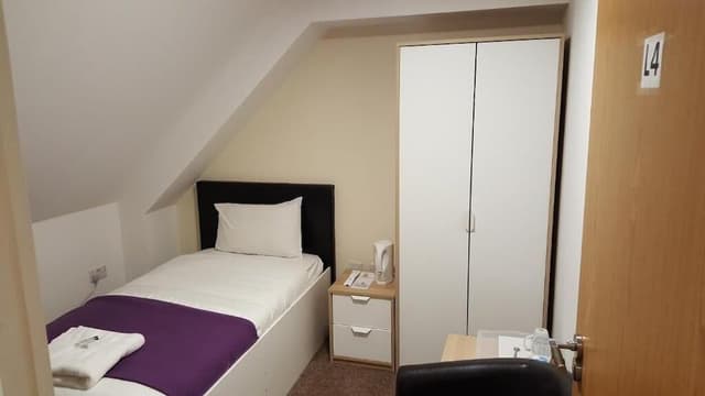 Standard Single Room, Private Bathroom