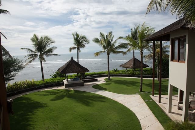 Puri Salila 5 Bedrooms Luxury Beachfront Villa with Private Pool and Free 8 Hours Car Usage