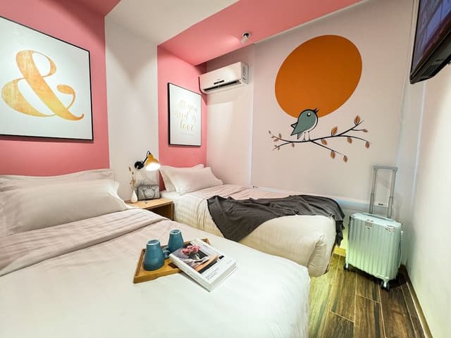 Modern Twin Room