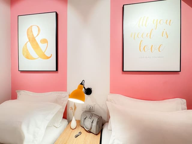 Modern Twin Room