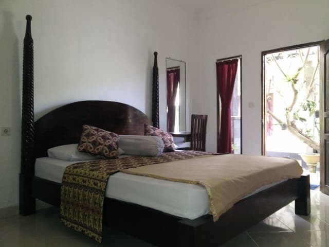 Standard Room, 1 Queen Bed