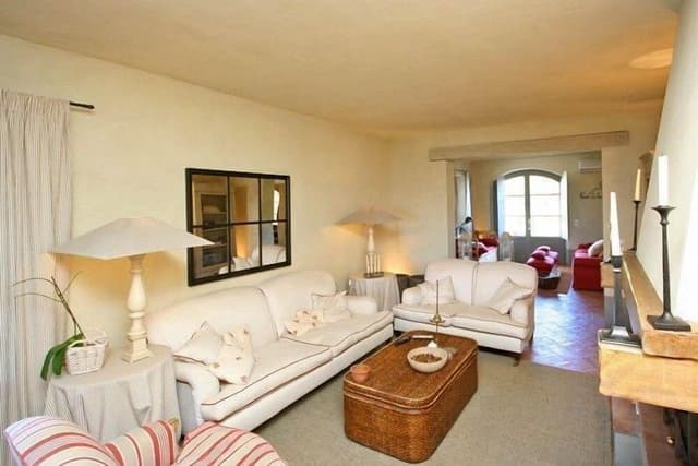 Villa, Multiple Bedrooms