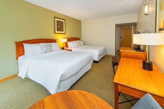Deluxe Room, 2 Queen Beds