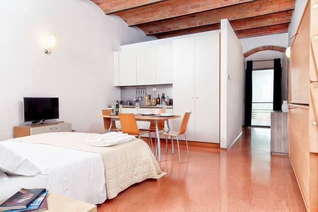 Studio, Accessible