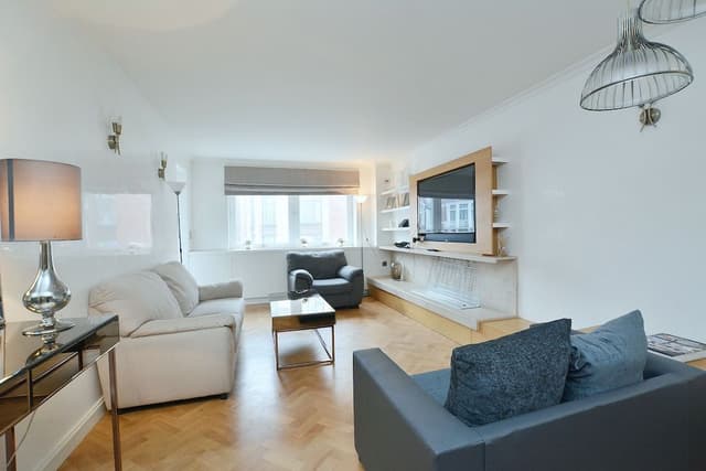 Basic Apartment, 2 Queen Beds, Non Smoking, City View