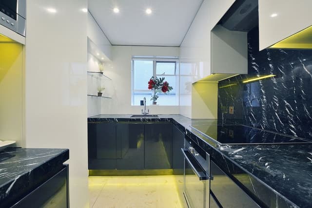 Basic Apartment, 2 Queen Beds, Non Smoking, City View