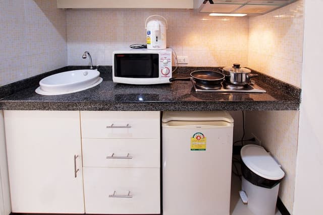 Studio Apartment