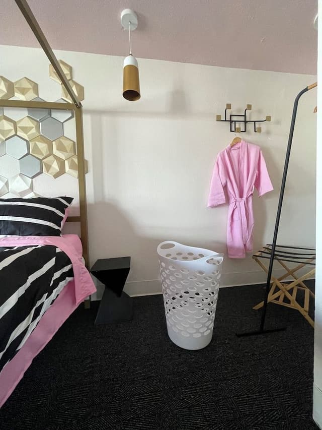 Deluxe Room, 1 Queen Bed