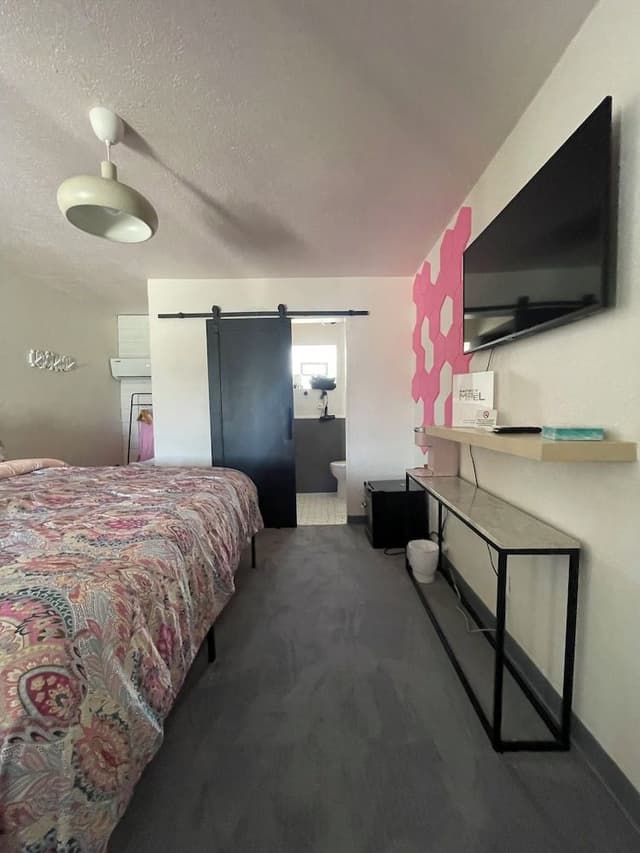 Deluxe Room, 1 King Bed