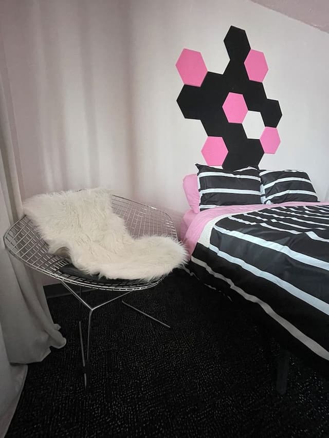 Deluxe Room, 1 Queen Bed