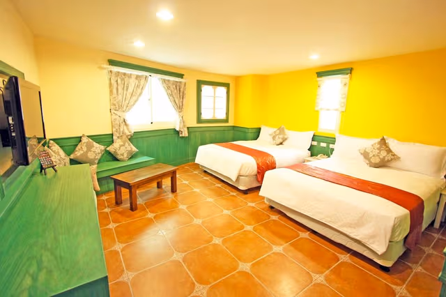 Quadruple Room, Tower
