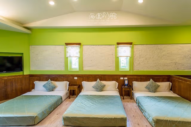 Family Room, Tower