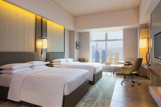 Executive Room, 1 King Bed, River View