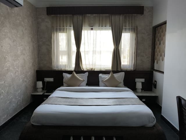 Premier Room