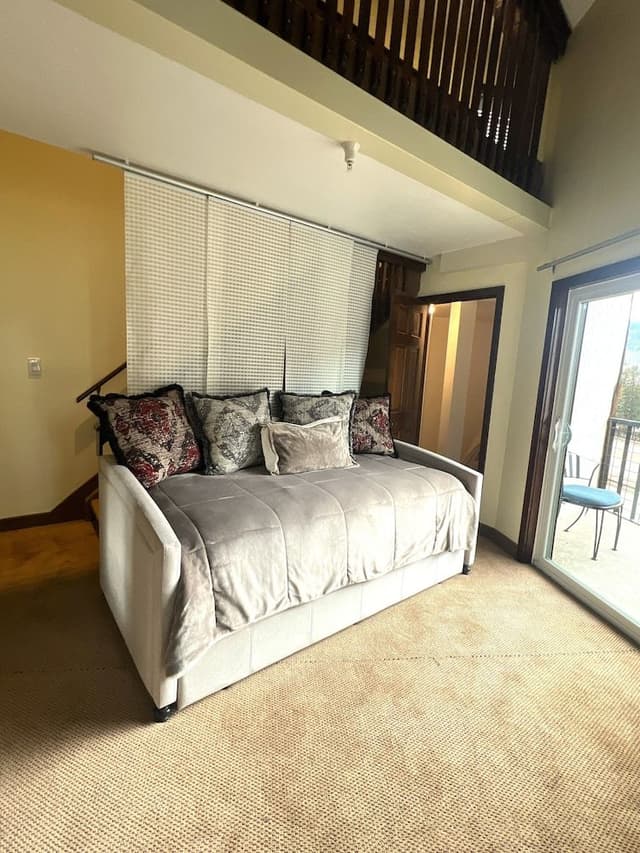 Family Penthouse, Multiple Bedrooms, Mountain View