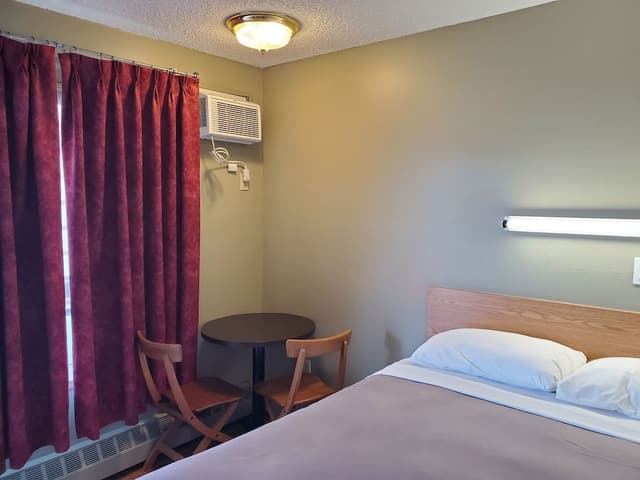 Double Room, 2 Queen Beds, Kitchenette, Non Smoking